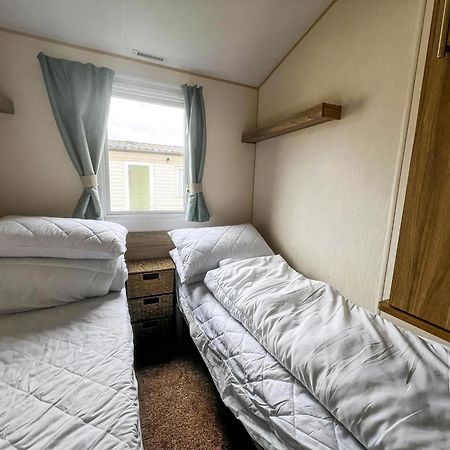 Lovely 6 Berth Caravan For Hire At Barmston Beach Holiday Park Ref 62062Hc Lund Extérieur photo